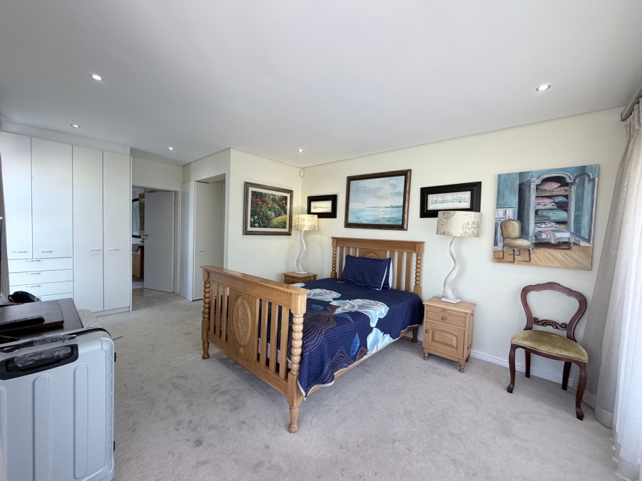 7 Bedroom Property for Sale in Bloubergstrand Western Cape